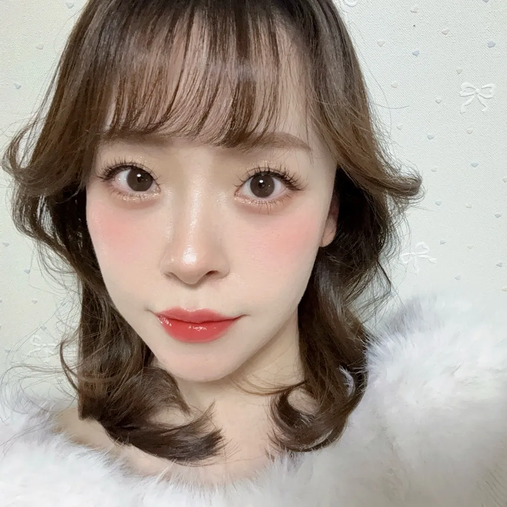 ReVIA 1day CIRCLE (レヴィア ワンデー サークル)：ヌイブラウン着用