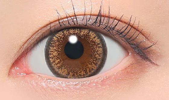 キャンディーマジック ワンデー ナチュラルブラウン着用画像