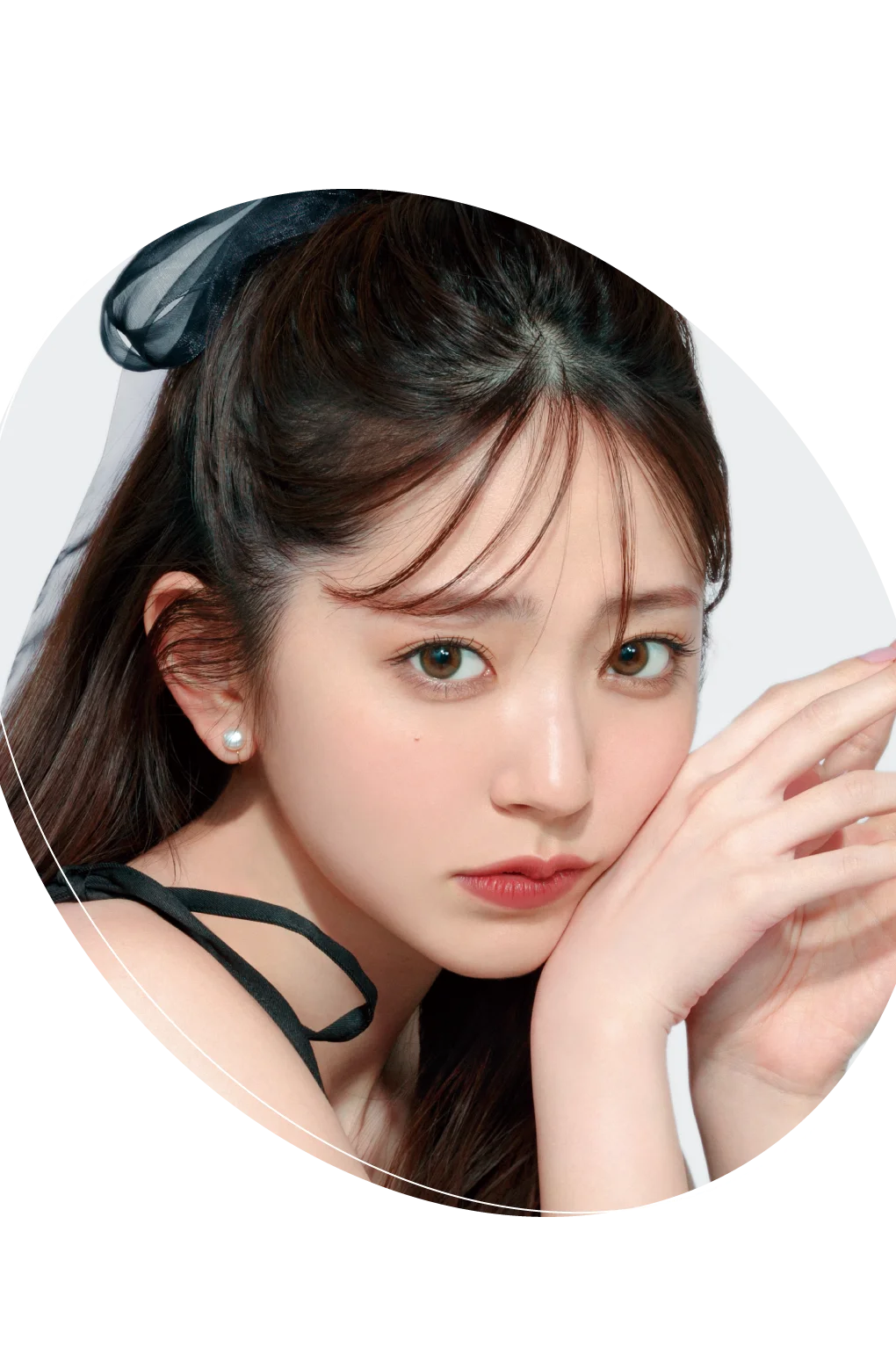鈴木愛理さんネネヘーゼル着用イメージ