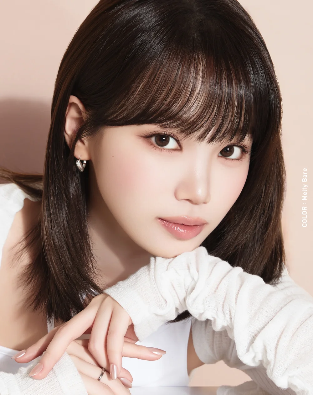 KIM CHAEWON(キム・チェウォン)メルティベア着用